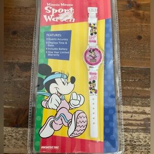 VINTAGE MINNIE MOUSE SPORTS WATCH